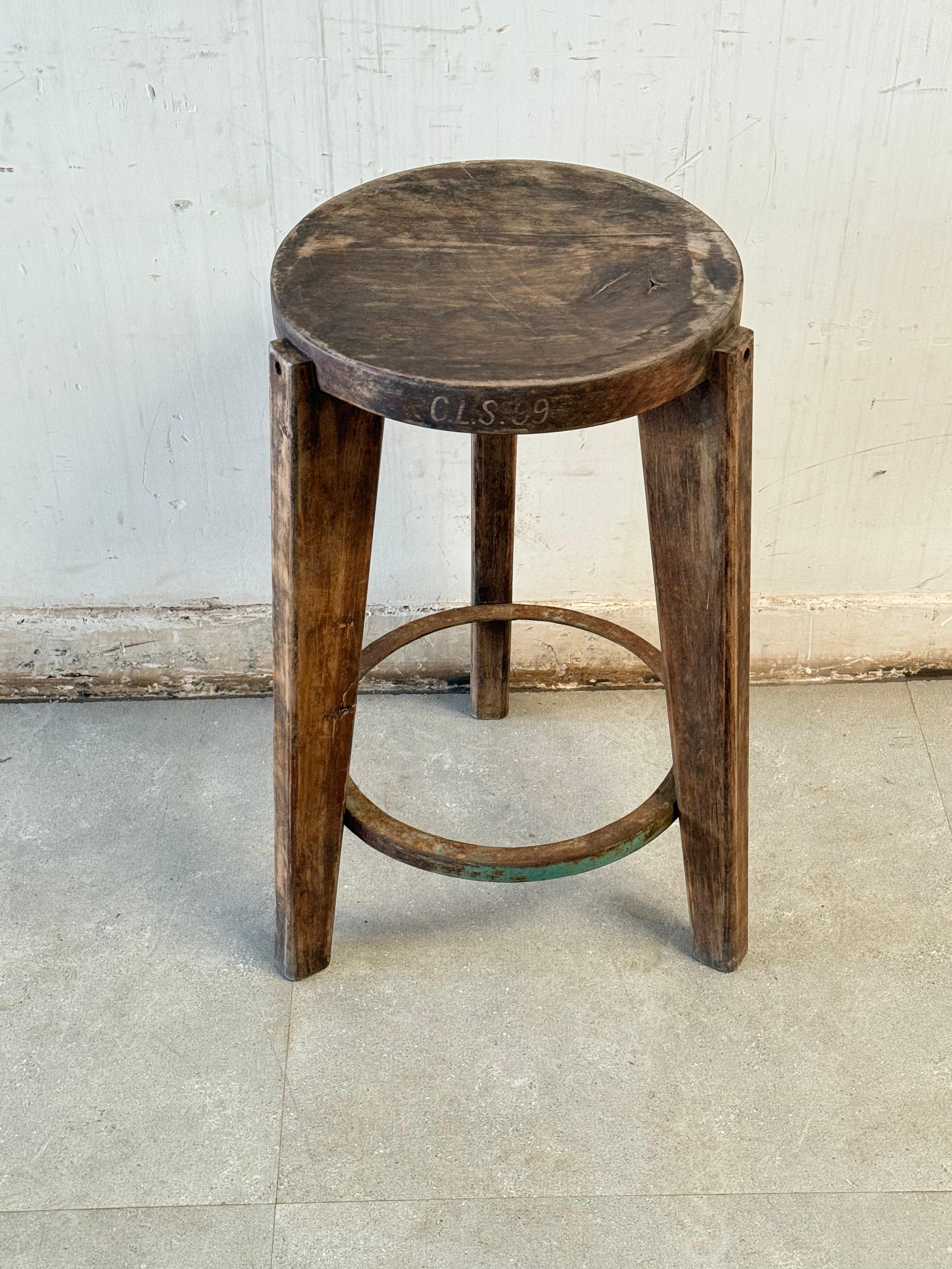 4X Metal Ring Barstools