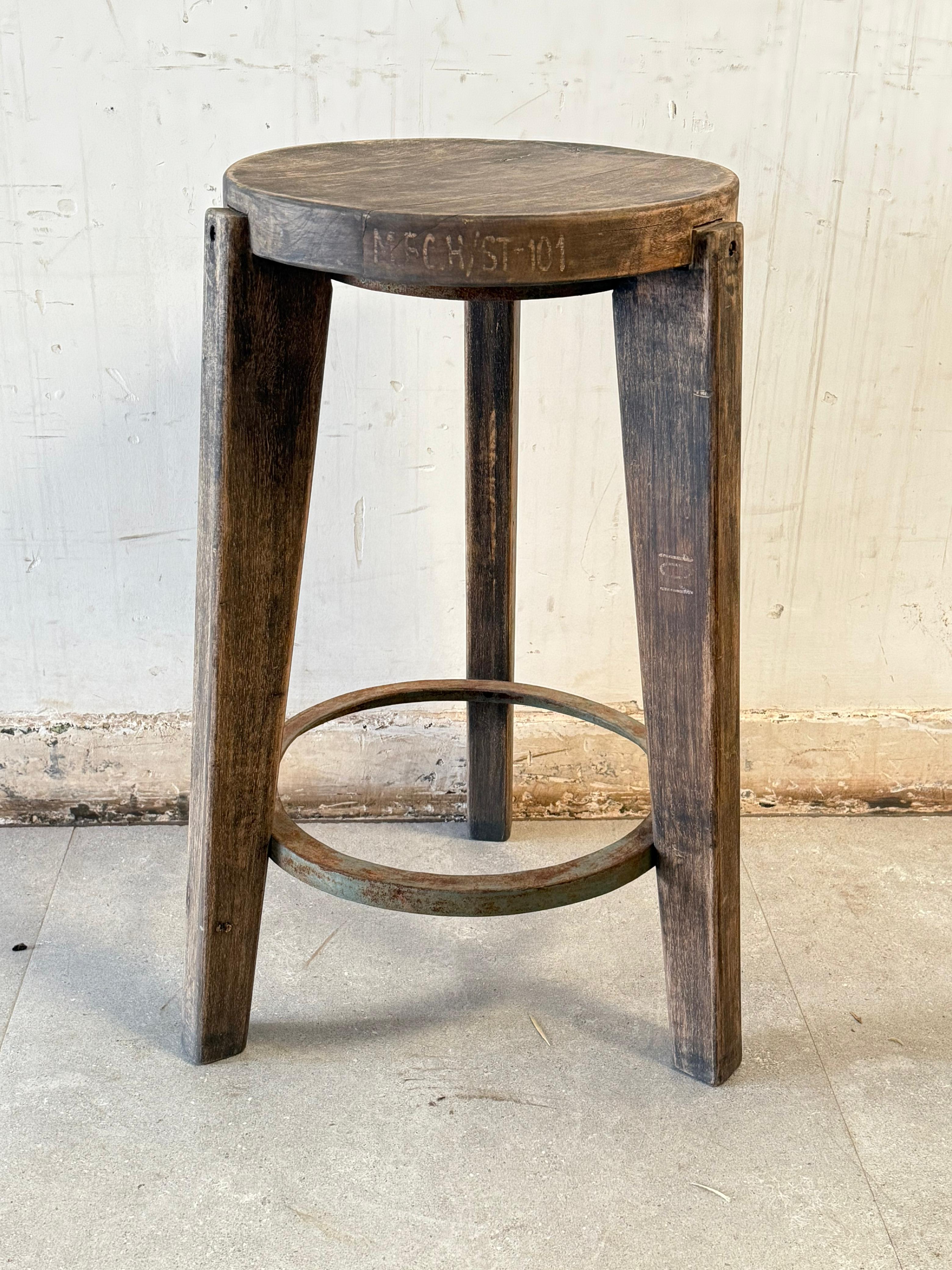 4X Metal Ring Barstools