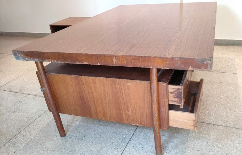 Administrative L Shaped Table