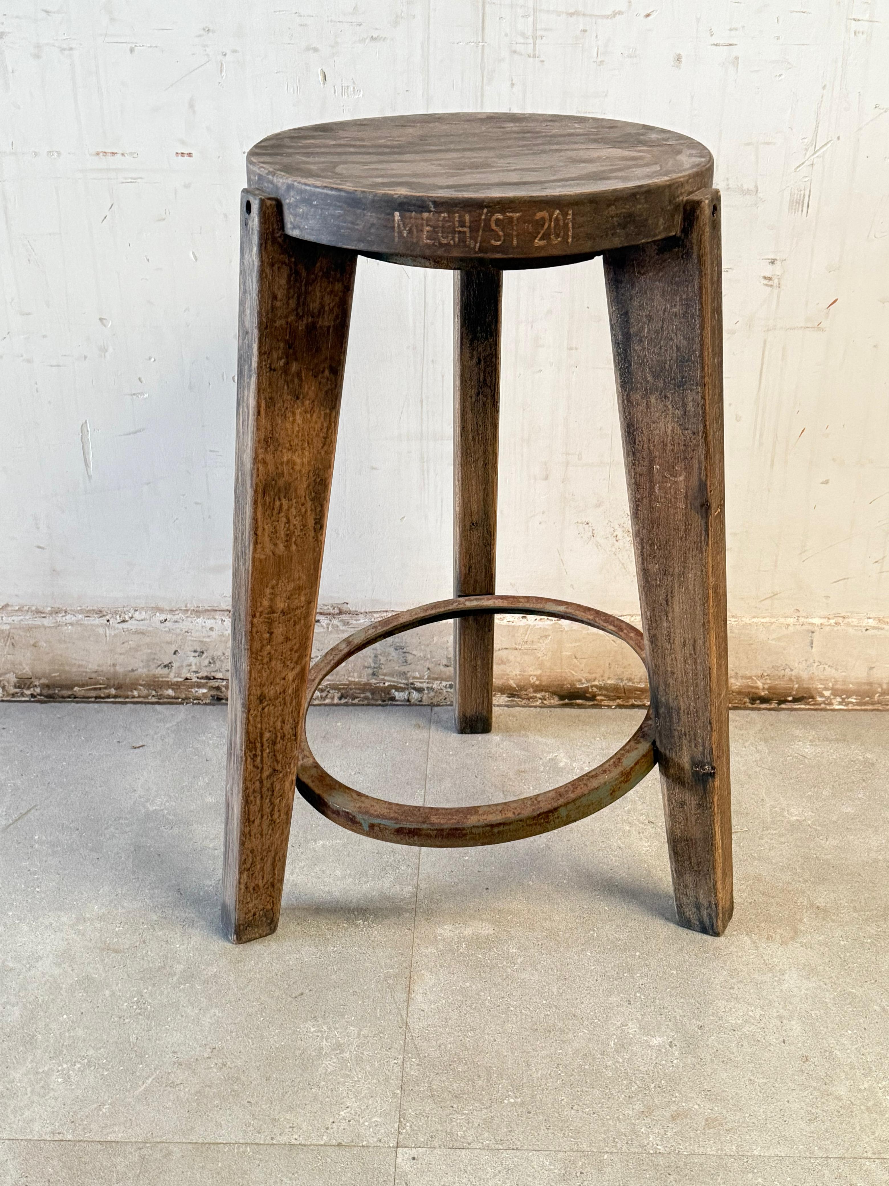 4X Metal Ring Barstools