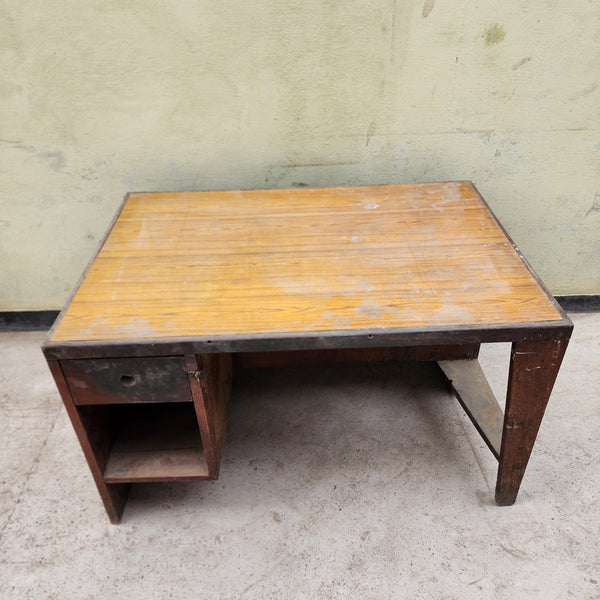 Pigeon hole desk in Sisso wood