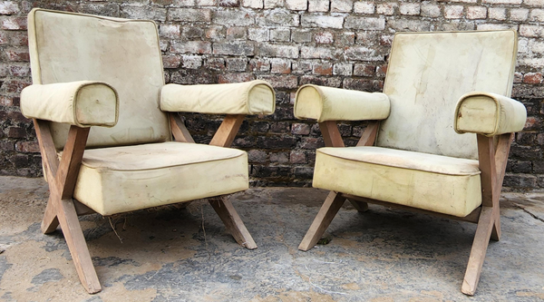 Pair of Cross leg Sofa chairs