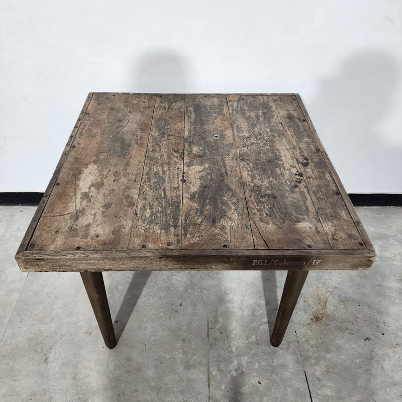 Square table