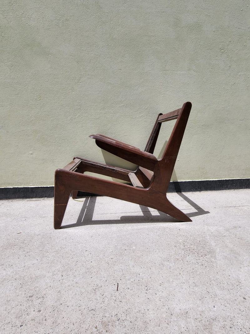 Pair of Kangaroo chairs with hands