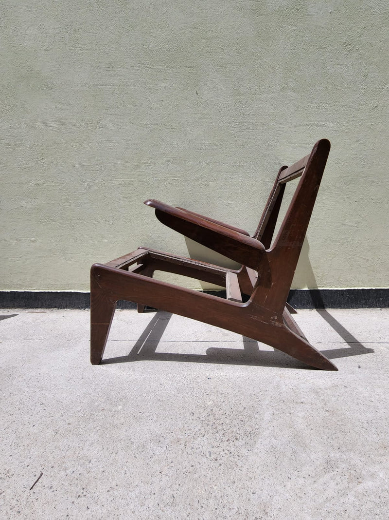 Pair of Kangaroo chairs with hands